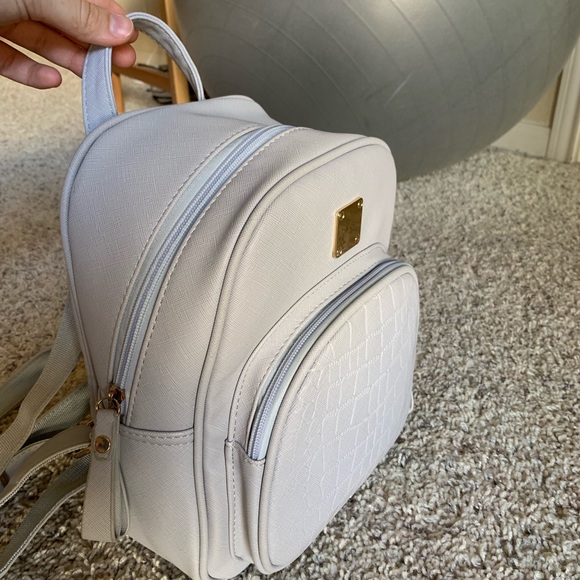 Small Backpack New - Picture 4 of 7